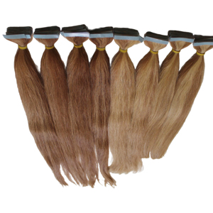 Vente en gros d'extensions de cheveux humains bruts vietnamiens 100% ruban aligné sur les cuticules droites osseuses en faisceaux de qualité supérieure - Product Image 4