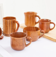 Klassischer Vintage Brauner Umweltfreundlicher Holzbecher mit Henkel Handgefertigt aus Vietnam Lavihexco Party
