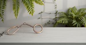 พวงกุญแจตะขอหมุนทองเหลืองโบราณพร้อมแหวนทนทาน - Product Image 3