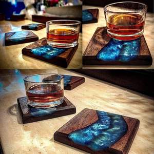 Sous-verres en bois de noyer en résine imperméable faits à la main pour la décoration de la maison, sous-verres de luxe personnalisés pour les boissons, style moderne - Product Image 3