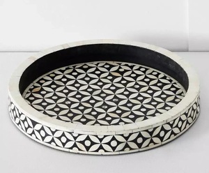 Bandeja de servicio con incrustaciones de hueso hechas a mano de alta calidad para hotel, boda, restaurante y uso doméstico, hecha por Gani Craft Impex - Product Image 1