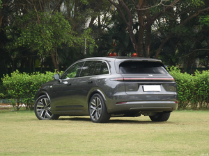 Verified Used <b>2025</b> Large Luxury SUV L7-Style Hybrid/Electric Model Spacious New-Energy Vehicle 601-700km Range 110kWh <b>Battery</b> - Product Image 4