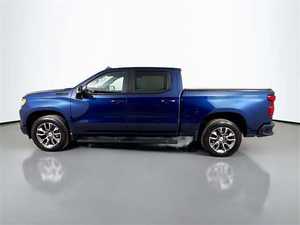 CLEAN USED 2024 Silverado 1500 RST Crew Cab 4WD Automatique Volant à Gauche Pneus R18 Intérieur Sombre Sièges en Tissu - Product Image 2