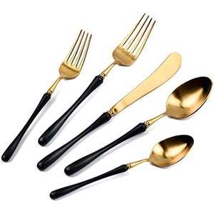 Ensemble de couverts de restaurant de luxe moderne en acier inoxydable plaqué or noir à long manche en résine pour mariage - Product Image 1