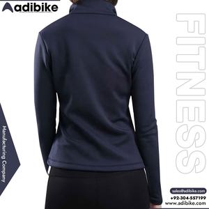 Veste à capuche zippée à manches longues légère et respirante pour femme, best-seller, avec logo sur le devant, idéale pour le yoga et l'entraînement - Product Image 2