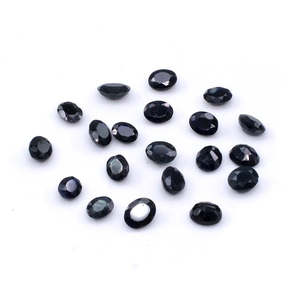 Saphir noir naturel non traité, ovales calibrés 3x4mm et 4x5mm, taille poire facettée, couleur gris et violet, hauteur 8mm - Product Image 1