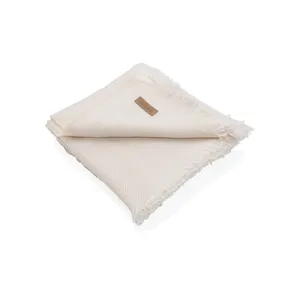 Couverture Raschel Polylana Ukiyo Aware, accessoire de merchandising durable - Product Image 1