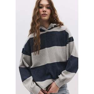 Sweat-shirt à capuche rayé - Product Image 2