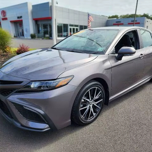 USAGÉ 2024 To-yo-ta Cam-ry SE AWD - Product Image 1