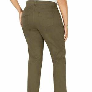 Jeans slim fit da donna Style & Co Plus Size con controllo pancia, colore oliva, taglia 24W - Product Image 2