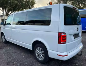 PRÊT À EXPÉDIER – Fourgonnette T6 d'occasion 2021, 75 001-100 000 milles, moteur turbo 6.1-8L, transmission automatique, sièges en cuir, conduite à gauche, prête à rouler - Product Image 3