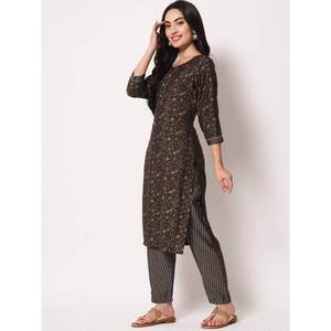 Conjuntos Elegantes para Mujer, Kurti Listo para Usar de Seda con Estampado Digital en Gris Carbón - Product Image 3