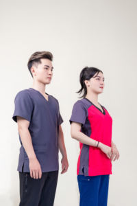 Chemise d'allaitement médicale surdimensionnée Anti-rides séchage rapide tissu lisse doux Service ODM/OEM pour commande en gros personnaliser la conception FMF - Product Image 5