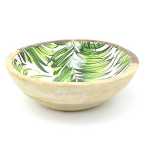 Tazón de masa de madera con estampado de hojas verdes para uso en cocinas y hogares - Product Image 1