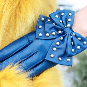 Gants en cuir de mouton mignons pour femmes avec nœud et rivets, cadeau de Noël idéal pour les occasions décontractées - Product Image 3