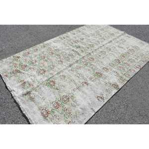 Alfombra Turca Vintage de 5.2x8.1 pies, Alfombra Grande Ecológica de Lana con Parches Verdes y Marrones y Base de Látex - Product Image 2