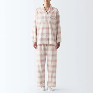Vente en gros de pyjamas en satin de haute qualité avec logo personnalisé, nouveaux modèles populaires, vêtements de nuit pour femmes, pyjamas en soie colorés - Product Image 1