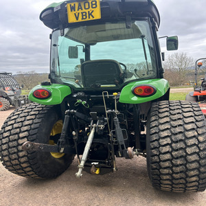 Nuevo tractor compacto John Deere 4520 4WD de 50 HP, minitractor con transmisión de engranajes y componentes principales (motor, bomba, caja de cambios, cojinetes) - Product Image 4