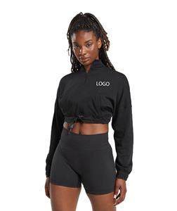 Sweat à capuche court noir avec logo personnalisé pour femmes avec cordon de serrage à la taille et col zippé Veste demi-zippée pour la gym et le streetwear - Product Image 1