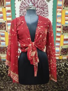 Recién llegado, Top corto de seda pura para mujer, ropa corta de verano con escote en V profundo, manga larga de campana, patrón de lunares, Top informal para mujer - Product Image 5