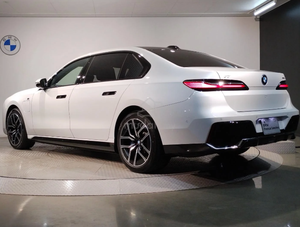 BMW i7 xDrive60 M Sport Berline d'occasion 2024 - Édition Spéciale - Product Image 2