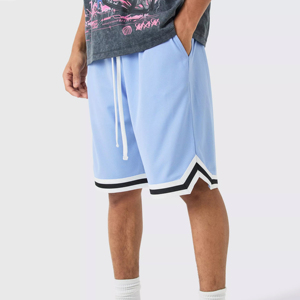 Pantalones cortos de malla de baloncesto personalizables para hombre bordado clásico impreso en blanco brillante pantalones cortos sublimados patrón bolsillos de bajo precio - Product Image 2