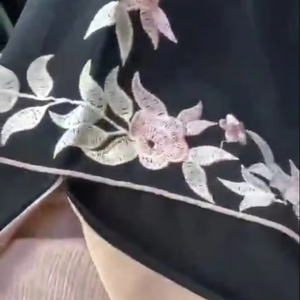 Abayas élégantes et modestes pour femmes, manches brodées à la main, robes formelles de Dubaï, vêtements traditionnels musulmans en tissu respirant - Product Image 1