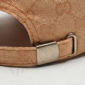 หมวกเบสบอลผ้าฝ้ายปักลายตามสั่งขายส่ง OEM ระบายอากาศได้ดี มีสไตล์ เหมาะสำหรับทุกเพศ คุณภาพพรีเมียม สำหรับเล่นกีฬา - Product Image 6