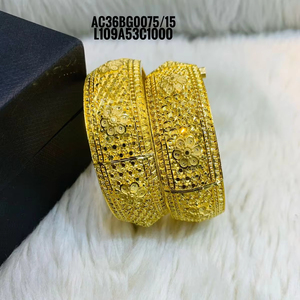 Nouvelle mode Design tendance Bracelets de forme ronde 18K plaqué or un gramme Bijoux pour femmes tous types de conception - Product Image 1