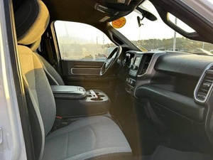 RAM 2500 Big Horn Turbo 2021, conduite à gauche, intérieur foncé, fourgon automatique, sièges en tissu, 8 places - Product Image 2