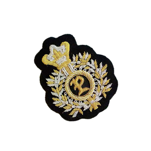 Insignes brodés en fil métallique faits à la main style personnalisé insignes de broderie confortables en gros service à bas quantité minimale de commande OEM - Product Image 5