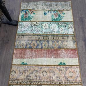 Tapis turc vintage écologique vert abstrait en patchwork de laine avec envers en latex, 2,3 x 10,5 pieds - Product Image 4