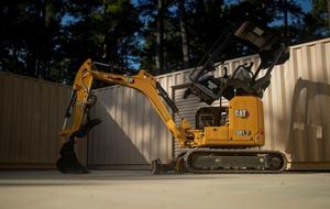 Débroussailleuse industrielle CATERPILLAR BRX118 avec financement à 1,00% - Product Image 3