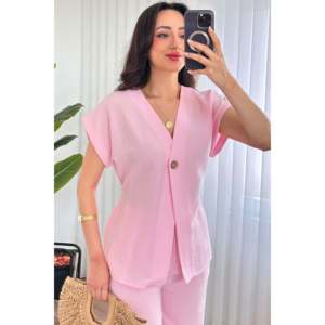 Ensemble deux pièces en lin rose à ceinture, boutonnage simple - Vente en gros - Product Image 2