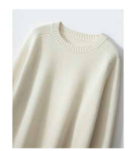 เสื้อสเวตเตอร์ผู้หญิงแบบคอวี ระบายอากาศได้ดี ป้องกันรอยยับ ผลิตตามสั่ง ขายส่ง รับผลิตแบบ OEM สี ขนาด โลโก้ ปรับแต่งได้ คุณภาพพรีเมียม - Product Image 5