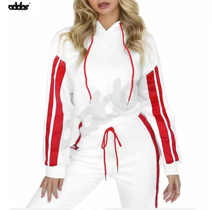 Chándal con logotipo personalizado para mujer, Tops cortos, conjunto de 2 piezas, chándales de poliéster a prueba de viento - Product Image 1