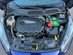 Ford Fiesta ST 2016 usado en buen estado - Product Image 2