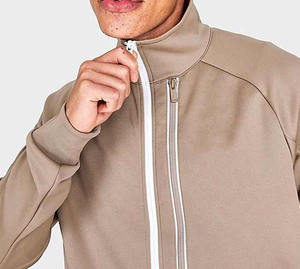 Veste bomber formelle unisexe à logo personnalisé OEM, camouflage enduit, 100% polyester, fermeture éclair, imperméable, coupe-vent, sports de plein air - Product Image 2