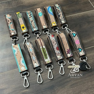 Llaveros de Cuero Hechos a Mano, Venta Caliente 2025, Elegantes Llaveros de Cuero Vacuno Auténtico con Clip Metálico, Personalizados y Lindos para Mujer - Product Image 1