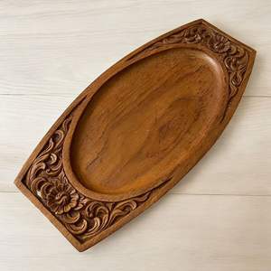 CES PLATEAU IMPRIMÉ EN BOIS MEILLEURE QUALITÉ SCULPTÉE Forme carrée disponible et meilleur échantillon d'artisanat indien Offre Spéciale - Product Image 1