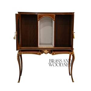 Vitrine classique de luxe en bois avec ornements en laiton - Product Image 4