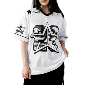 男女通用超大码美式橄榄球球衣街头服饰 V 领短袖运动上衣定制号码印花自有品牌批发 - Product Image 1