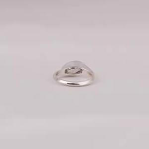 Anillo de compromiso de oro blanco sólido de 14 quilates libre de conflictos Marquise Cut Lab Grown Solitaire, regalo de cumpleaños perfecto para ella - Product Image 4