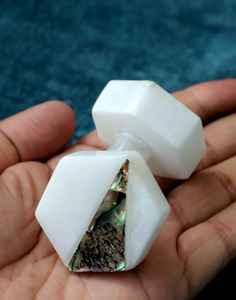 Boutons d'armoire de porte de tiroir en résine nacre moderne et poignée de traction Offre Spéciale pour cuisine armoire commode chambre salle de bain - Product Image 1