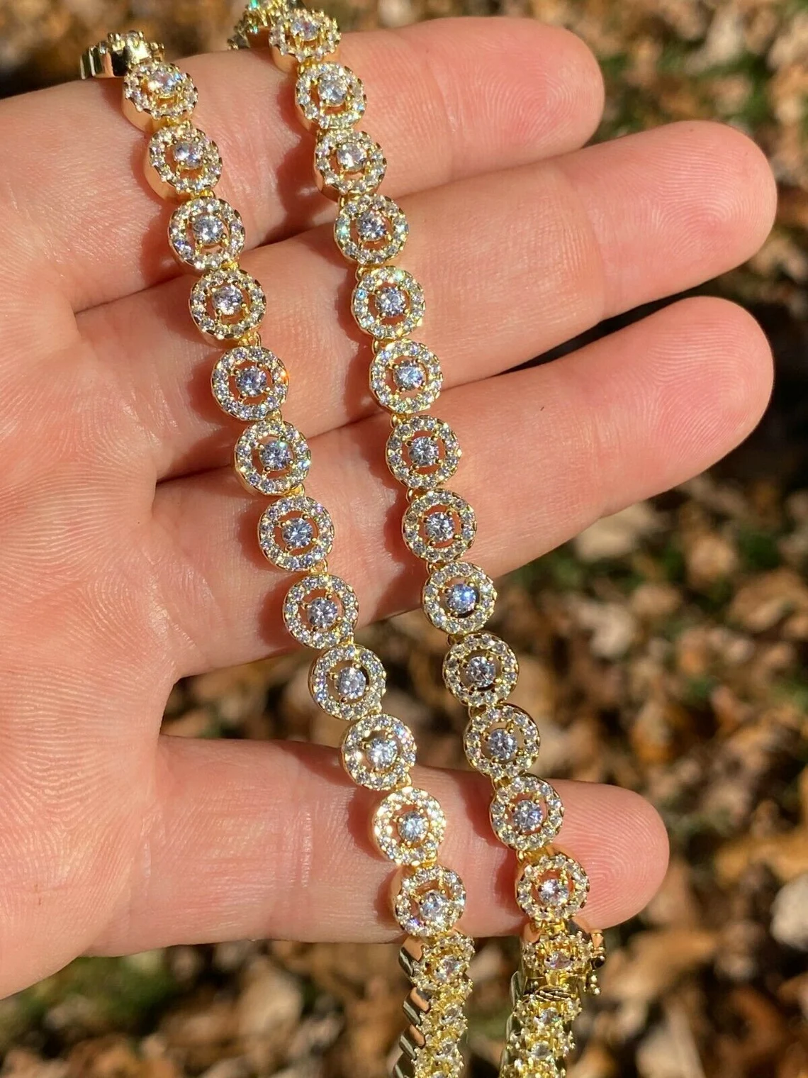 ตามที่แสดงในภาพ