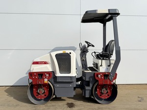 Nueva Rodillo Compactador Estático de Doble Tambor BOMAG con Motor Kohler de 30kW, Bomba Hidráulica KYB de Alta Eficiencia y Engranajes, Listo para Envío - Product Image 4
