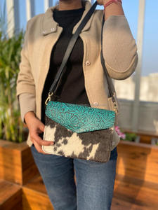 กระเป๋าสะพายหนังวัวแท้ลายนูนสไตล์ตะวันตกสินค้ามาใหม่กระเป๋าสะพายไหล่หนังขนสัตว์สีเขียวขุ่น - Product Image 2