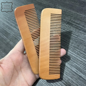 2025 gros dégradable bambou en bois cheveux peigne brosse large dent peigne pour cheveux avec logo - Product Image 6