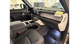 Certifié propre assez utilisé 2024 Land Rover Range Rover P400 SE - Product Image 4