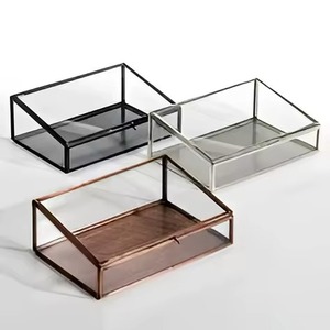 Boîte de rangement décorative tendance en métal et verre, accessoires pour la maison, boîte à bijoux pour bracelet et collier - Product Image 3